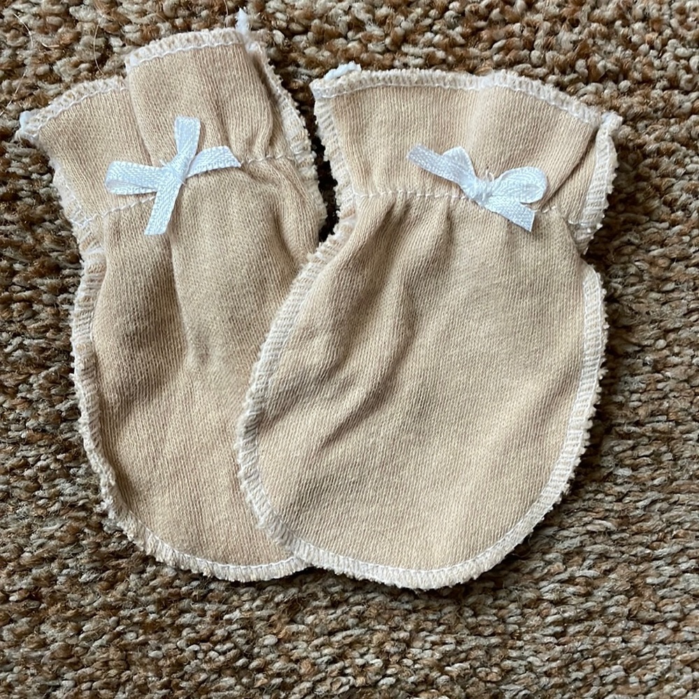 Slip On baby Scratch mittens